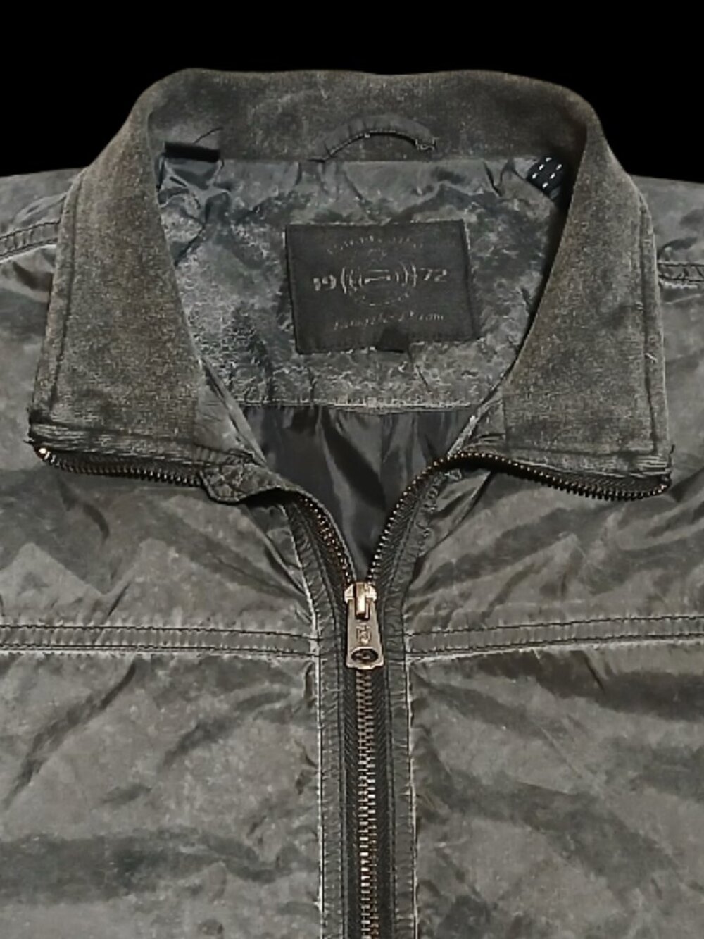 VINTAGE BUFFALO DAVID BITTON "LIVE FOR THE MOMENT" BOMBER JACKET